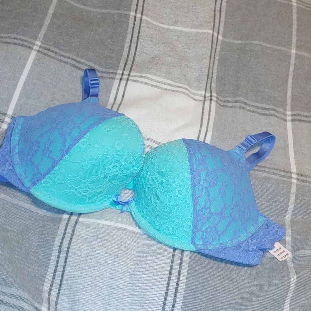 Victoria's Secret brand new push-up bra stunning